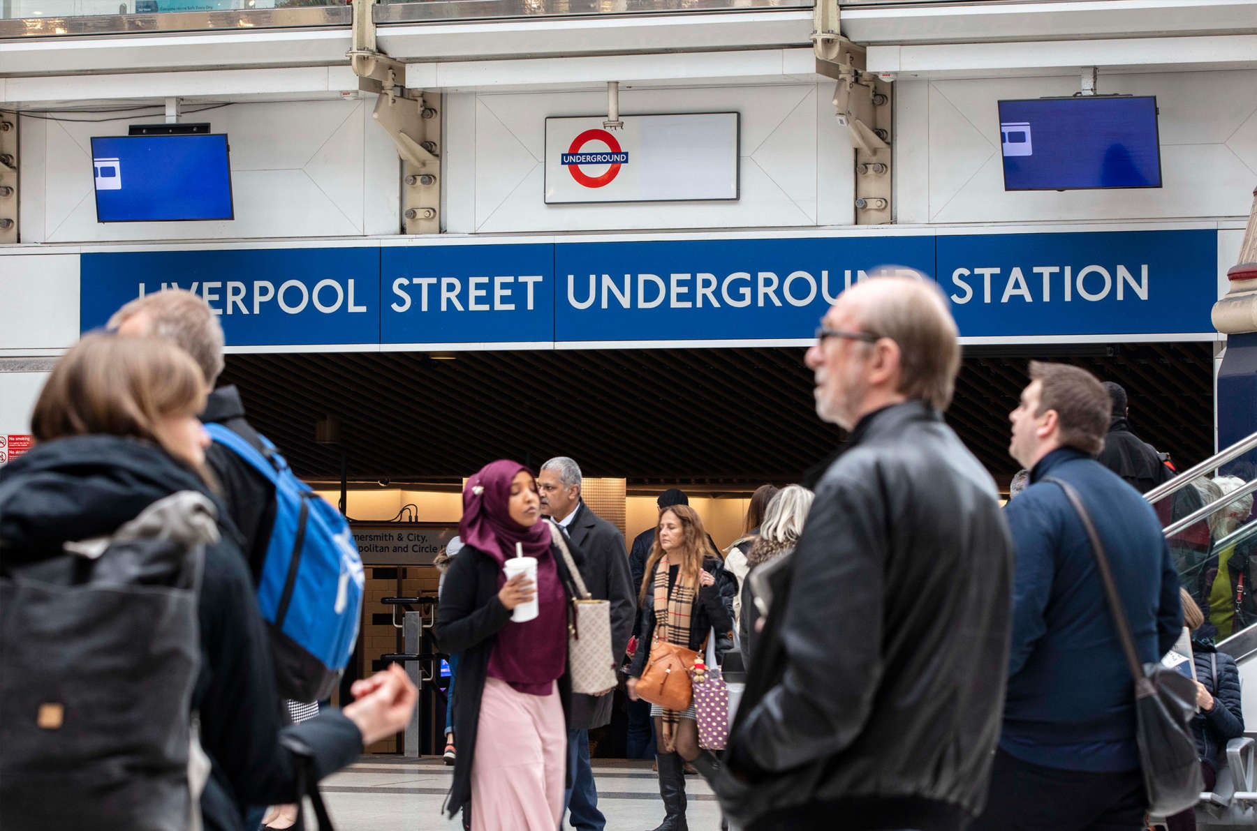 London Underground Idiom Studio Egret West Image 17